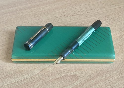 Pelikan 100n celluloide - -,